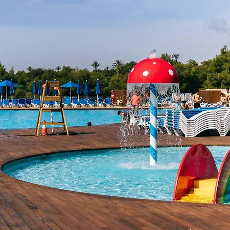 Camping Vilanova Park - Mobile Homes By Lifestyle Holidays * Vilanova i la Geltru
